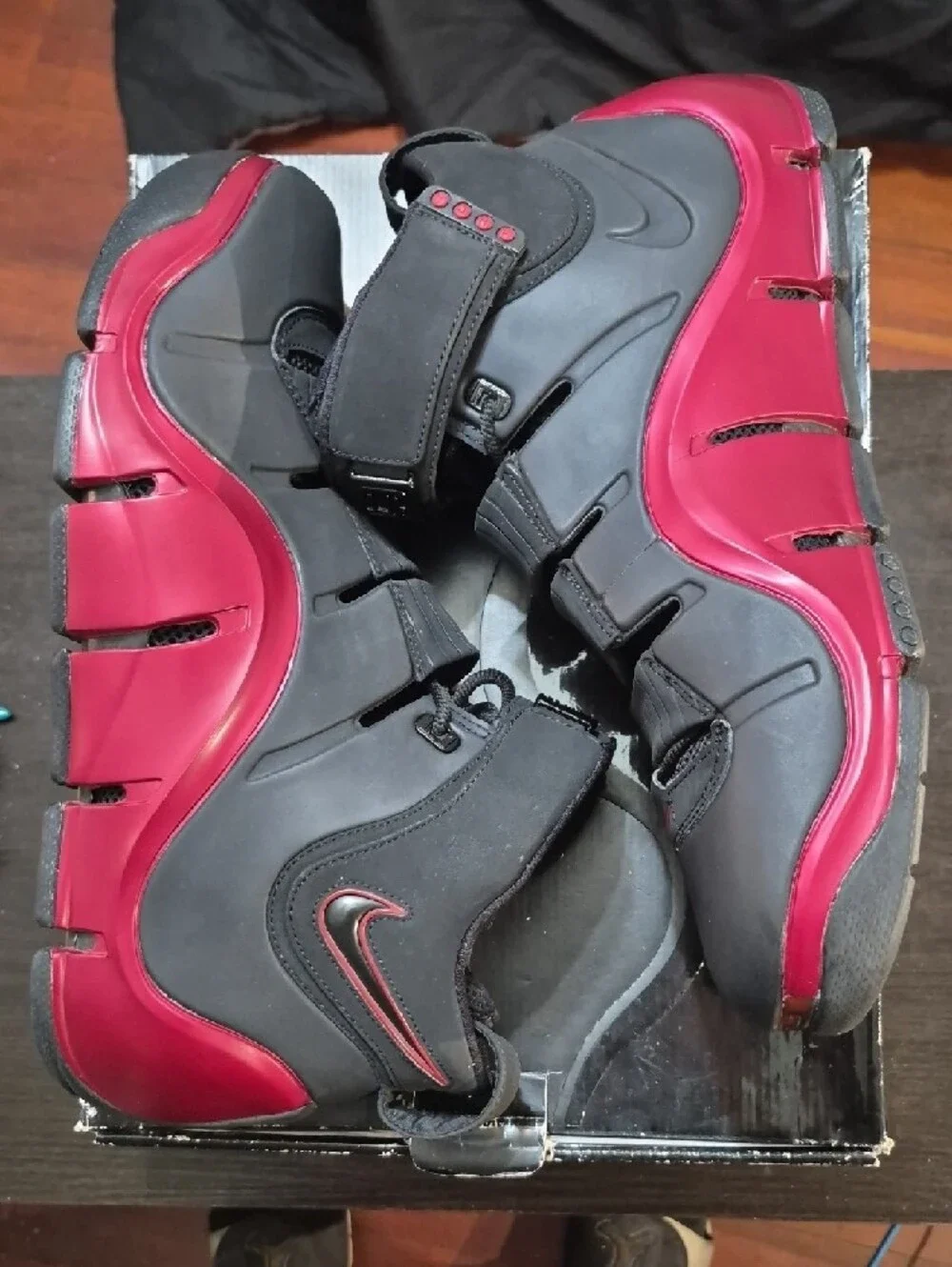 Nike Zoom LeBron 4 'Black Crimson' (2007) Mens 14 EUC W/OG BOX
